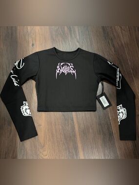 WOLVES HESH FOREVER ENERGY LS TOP in BLACK